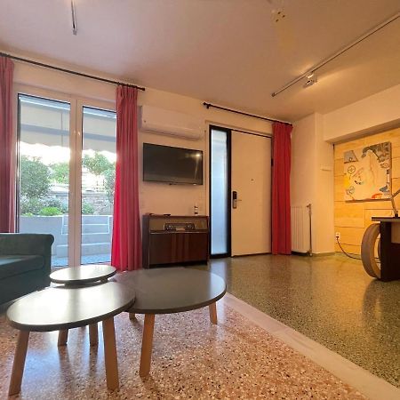 Vouliagmeni Art Micro Loft Apartment Athens Luaran gambar